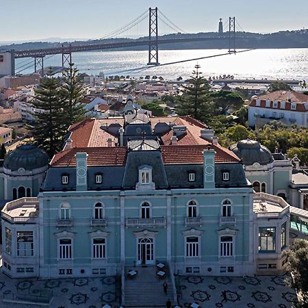 Pestana Palace Lisboa Hotel & National Monument - The Leading Hotels Of The World Екстериор снимка The Palace of the Dukes of Cadaval, the main building of the National Museum of Archaeology.