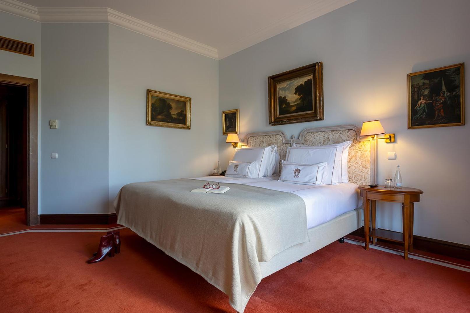 Pestana Palace Lisboa Hotel & National Monument - The Leading Hotels Of The World Екстериор снимка A room at the Hotel