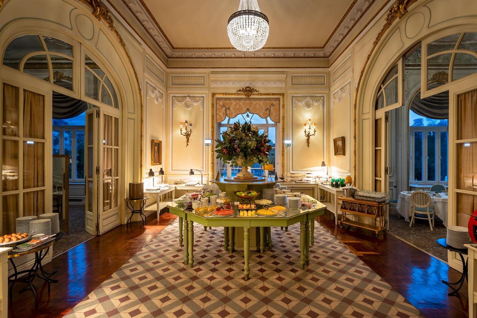 Pestana Palace Lisboa Hotel & National Monument - The Leading Hotels Of The World Екстериор снимка The interior of the restaurant