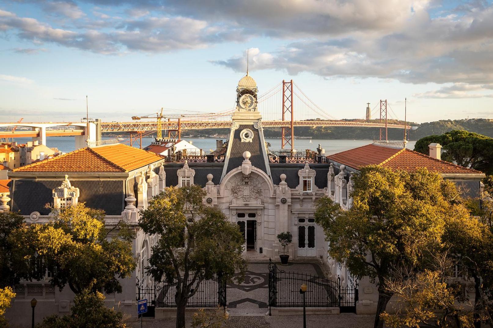 Pestana Palace Lisboa Hotel & National Monument - The Leading Hotels Of The World Екстериор снимка The main building of the Portuguese Navy Museum